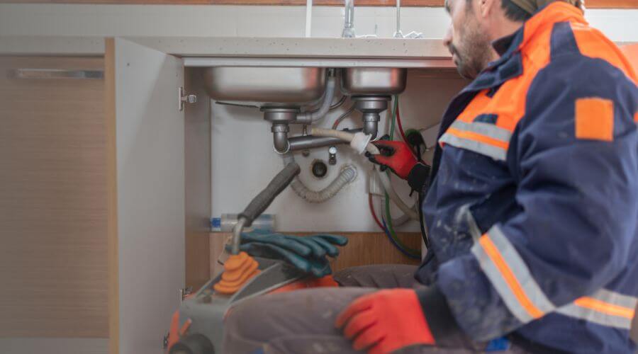 Professional slab leak plumber services in Mapleton, IL